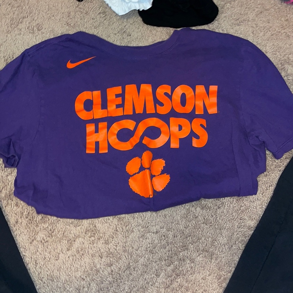 Clemson hoops t-shirt